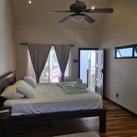 Hona Beach Hotel Dominical Chambre photo